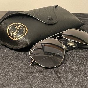 Ray-Ban Aviator Polarized Gunmetal Blue/Grey Gradient